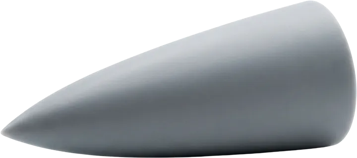 Rüzgar tüneli testleri için SLA reçine baskı ile üretilmiş, mikron hassasiyetinde pürüzsüz yüzeyli aerodinamik uçak modeli.