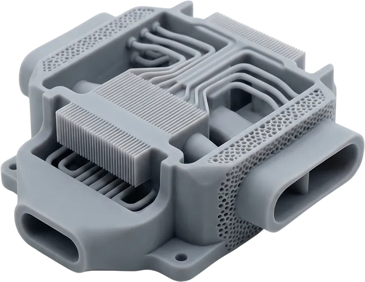 Elektronik soğutma kanalları için SLA reçine baskı ile üretilmiş, mikron hassasiyetine sahip pürüzsüz yüzeyli prototip.